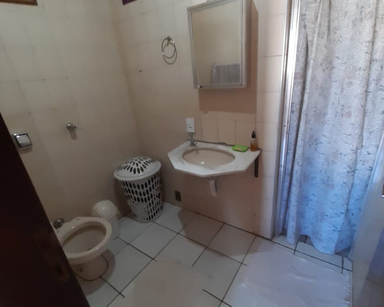 7458864b-b2c8-4849-8251-2e9792aac27a