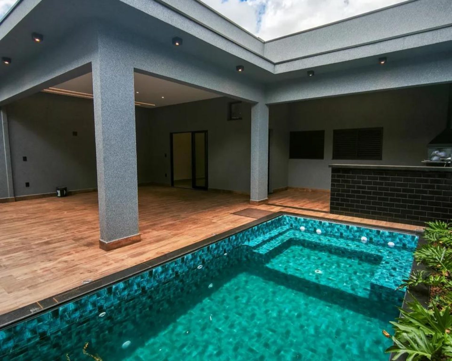 WhatsApp Image 2026-03-11 at 15.55.30 (1)